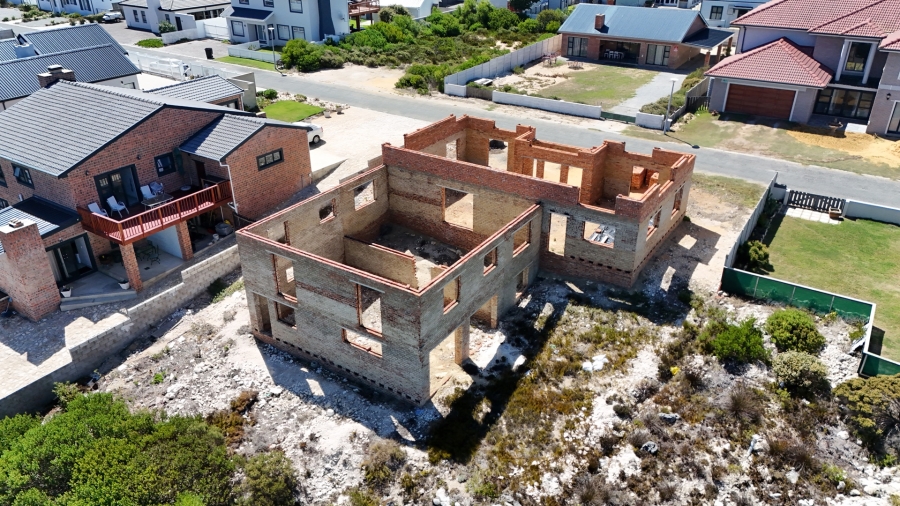 6 Bedroom Property for Sale in Struisbaai Western Cape